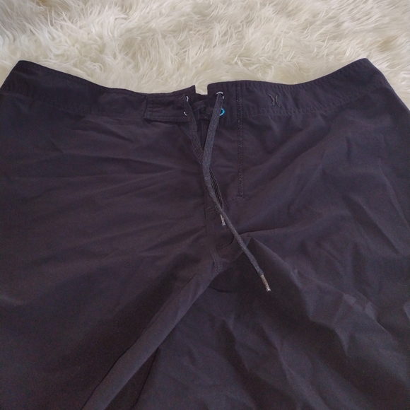Hurley Black Swimshort. - Picture 1 of 3